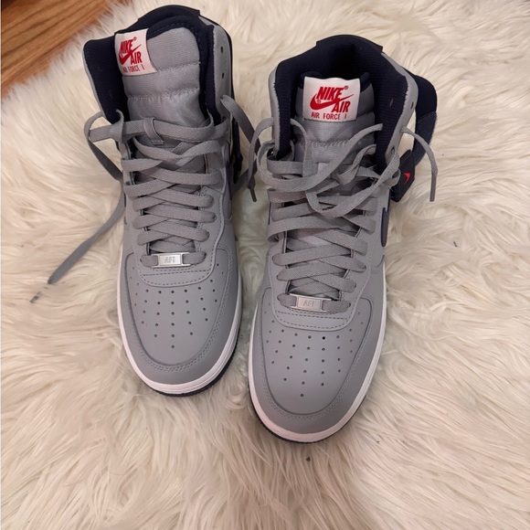 Nike Gray and Black High-Tops with Red Detail - Picture 6 of 7